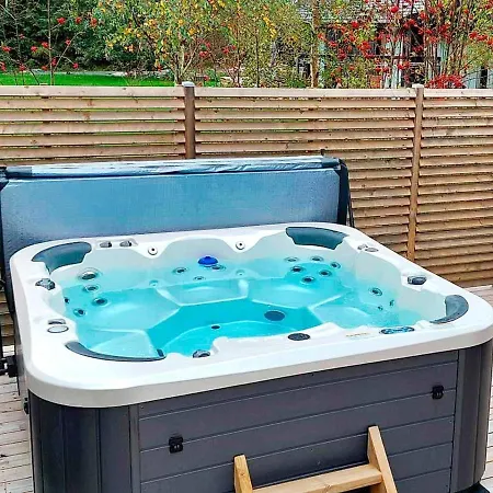 8 Person In L S Holiday home *